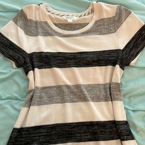 High low short sleeve top!